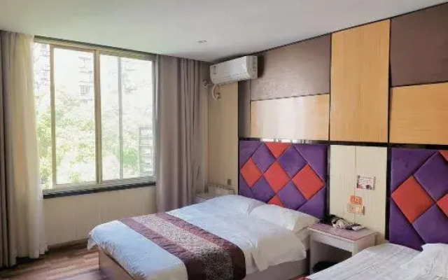 Shanghai Xingui Home Hotel (Qingpu Xincheng Subway Station)