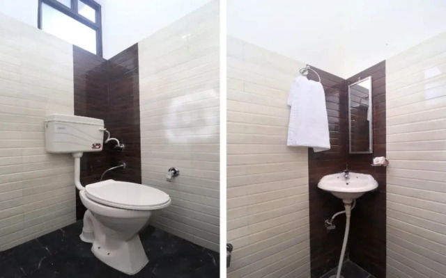 OYO 19355 Blessing Guest House