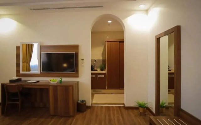 Palette Luxury Mirage Hotel By Oyo Rooms