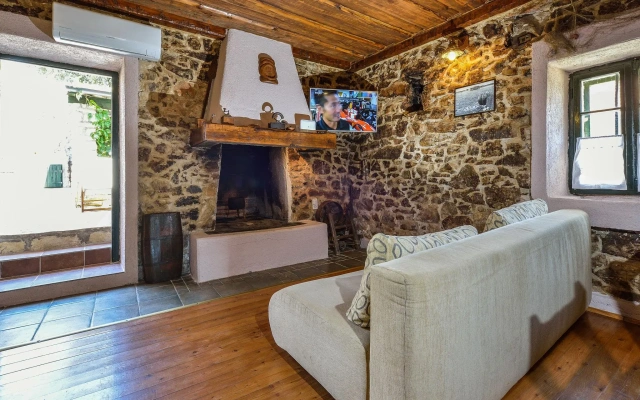 Pet-friendly Holiday Home in Sukošan with Hot Tub