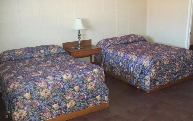Trailside Inn