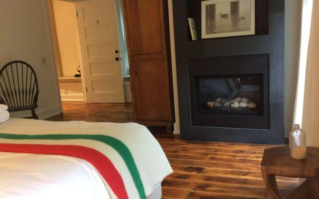 Woodbourne Inn