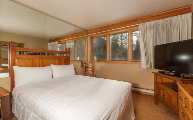 Pines #2073 - 2 Br Condo
