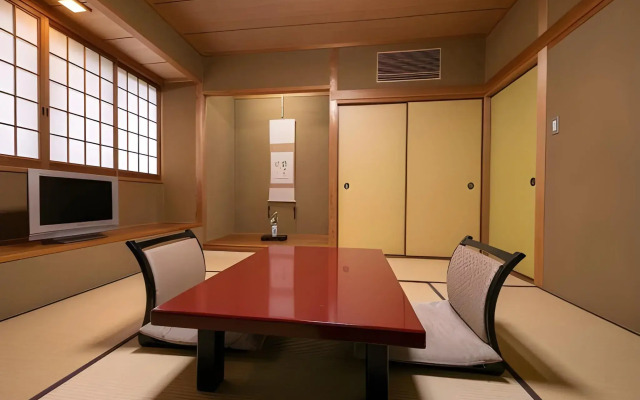 Yufuin Ryokan Nogiku
