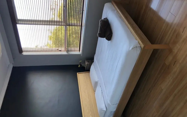 MADDOX Cosy 2 bedroom  Space