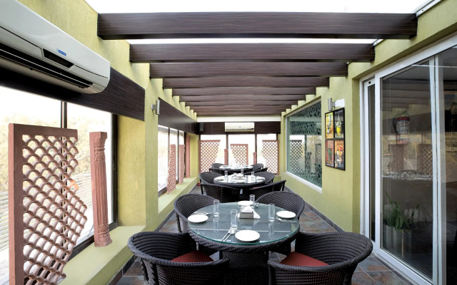 Lemon Tree Hotel Alwar