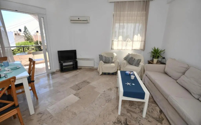 Central flat, 300m from the beach