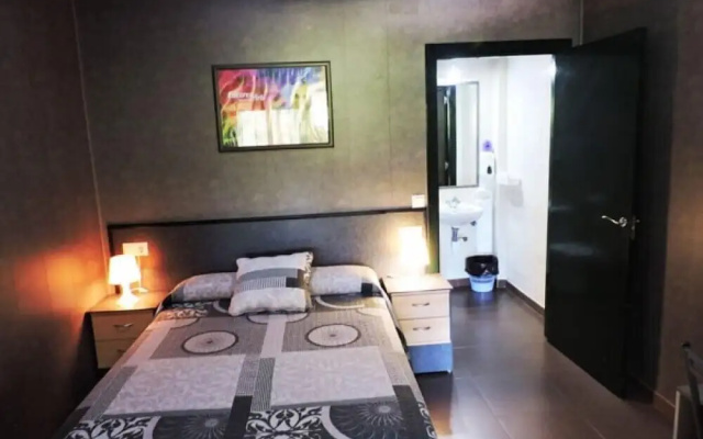 Hostal - Camping Ciudad de Cáceres