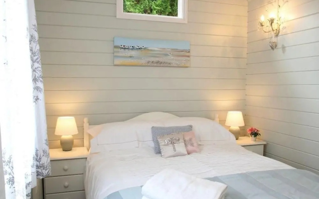 Daisy Lodge