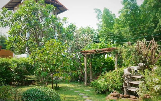 Ruenthai Jong Lux