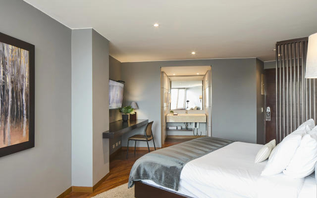 Nico ApartaSuites