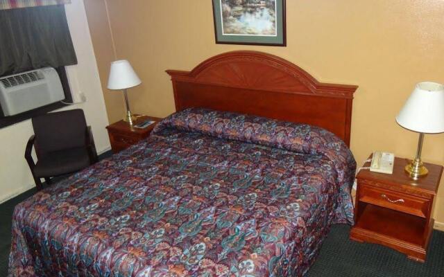 Отель Budget Inn Columbus комната для гостей