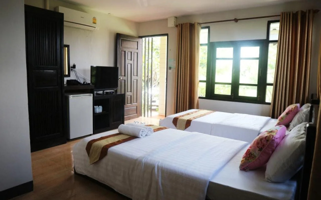Ban Noi Resort Phrae