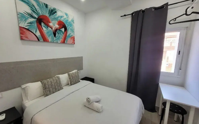 AYZ Silvela - Auto check-in property