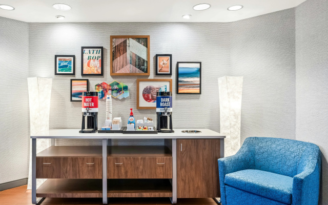 Hampton Inn & Suites Lathrop