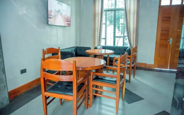 Marona City Hotel