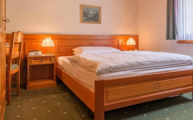 Swiss Chalet-Style Hotel Walliser Spycher