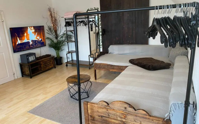 Room in Apartment - Schlafen Wie Prinzessinnen In Kemptens Schlosschen