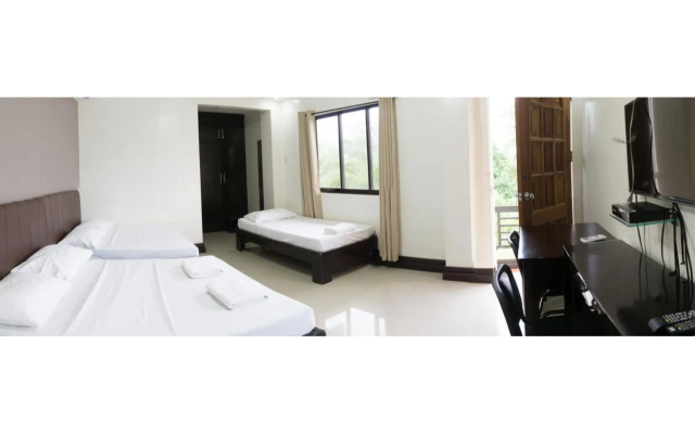 Adelaida Pensionne Hotel