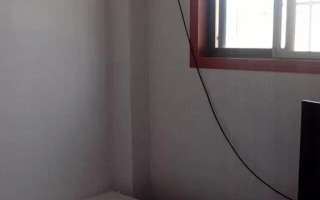 Qianshan Xinlong Homestay
