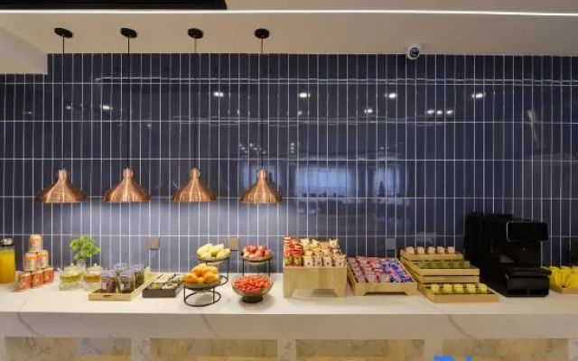 Mehood Theater  Hotel (Xi'an Bell and Drum Tower Daming Palace Longshouyuan Subway Station Branch)