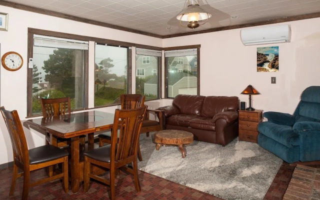 Sullishak 3 Bedrooms 2.5 Bathrooms Home