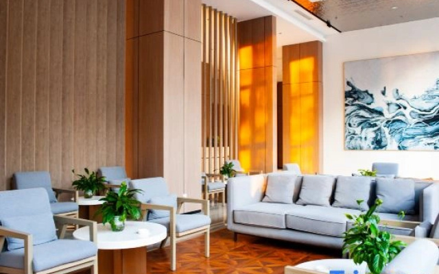 V. Hotel