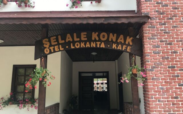 Şelale Konak Турция, Чамлыхемшин - отзывы, цены и фото номеров - забронировать отель Şelale Konak онлайн вид на фасад