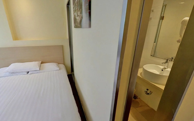 Hanting Hotel Shanghai Xikang Road