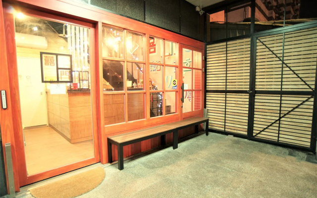 CJ Hotel