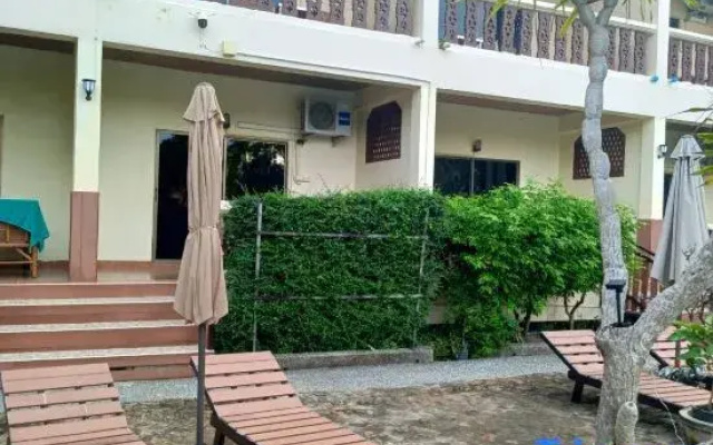 Ban Nam Mao Resort