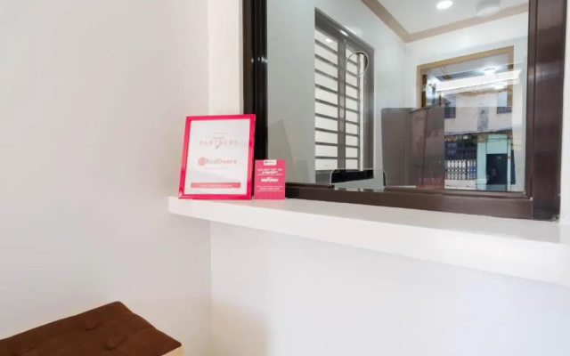 RedDoorz near SM Bicutan