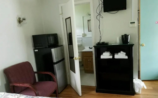 Major League Motor Inn