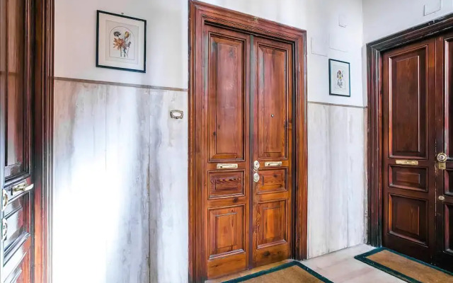 Authentic and artistic Halldis apartment with gorgeous panoramic views