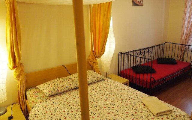 Апартаменты Apartments Emma комната для гостей