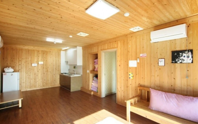 Goseong Family Pension