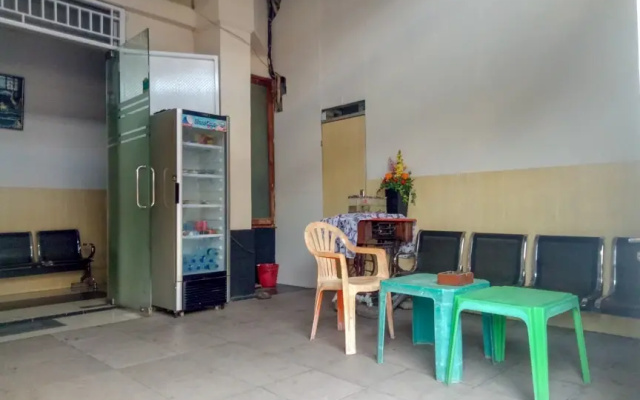 RedDoorz Near RS Labuang Baji Makassar(RedDoorz near RS Labuang Baji Makassar)