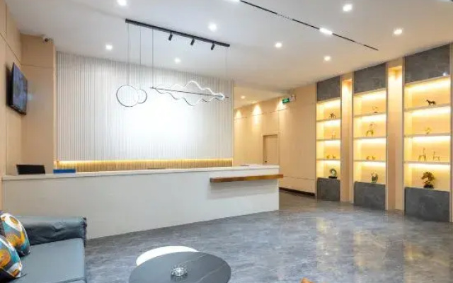 Plato hotel