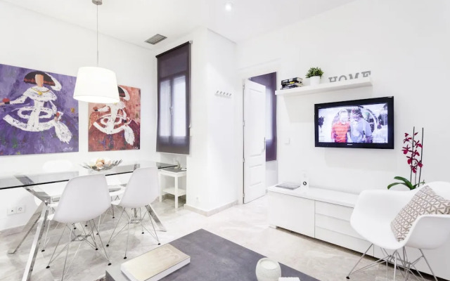 Serrano apartment