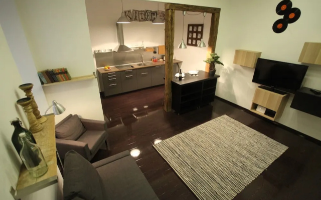Dfive Apartments - Timber