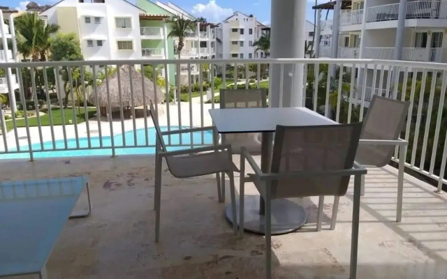Beachfront 1BR , Playa Turquesa, Beach Access