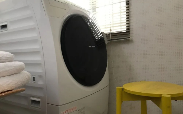 Sayama Aesthetics School