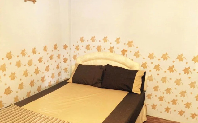 Variety D-Day Hostel  Hua-Hin