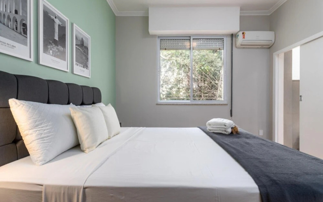 Side View of the sea 2 Minutes From the Beach Fms601