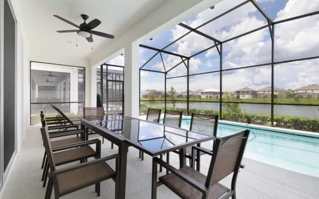 Stunning house with private pool
