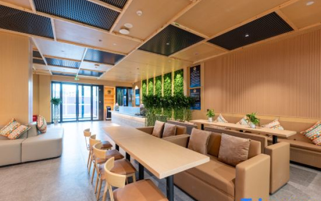 TRUE GO Hotel (Beijing Fangshan Liangxiang Station Longhu Tianjie Branch）