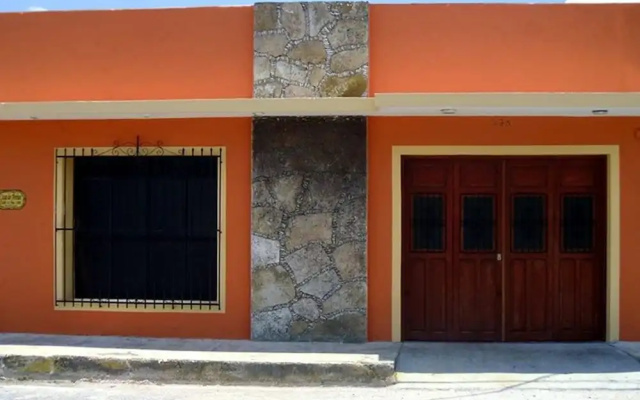 Tranquil Tropical Oasis in the Historic Center