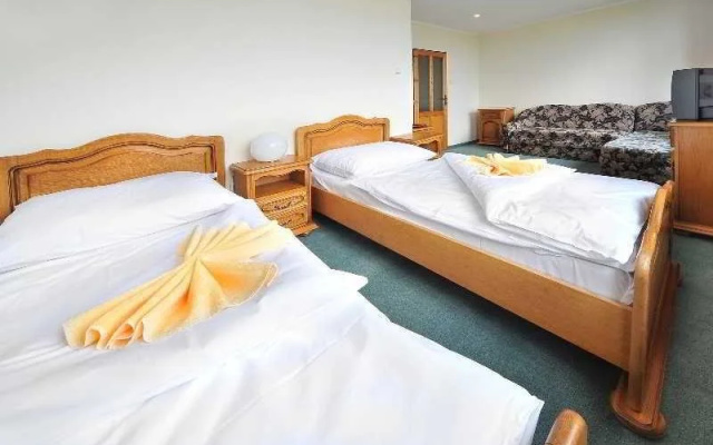 Aplend Mountain Resort