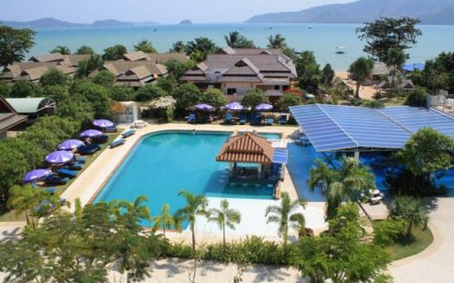 Nomads Chalong Beach, Phuket