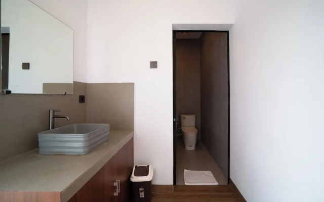 Lunaire Guest House